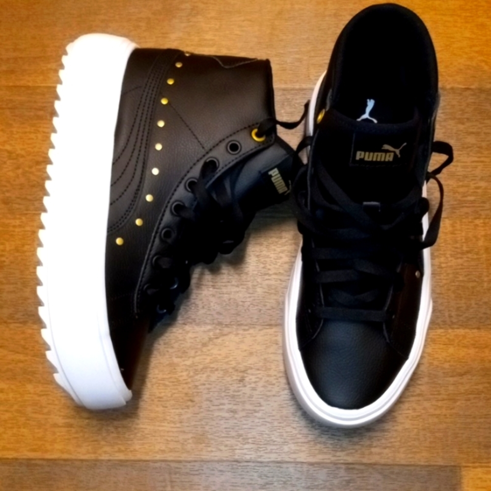 Puma sneakers